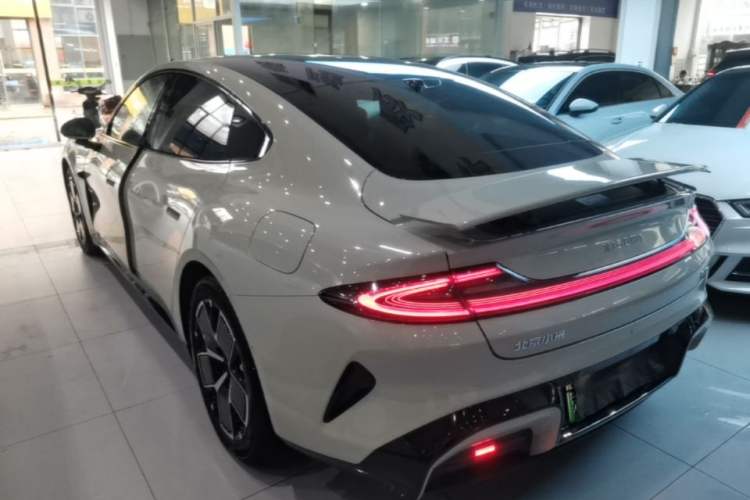 Used Xiaomi Auto SU7 2024 Rear-Drive Ultra-Long Range Advanced Pro-Level Intelligent Driving Version