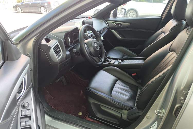 Used Mazda CX-4 2016 2.0L Automatic 2WD Blue Sky Dynamic Leather Edition