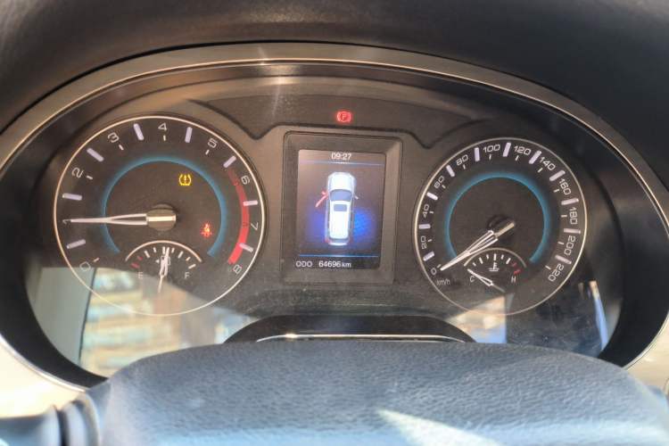 Used Haval H2 2017 Red-Label 1.5T Manual Two-Wheel-Drive Elite Model
