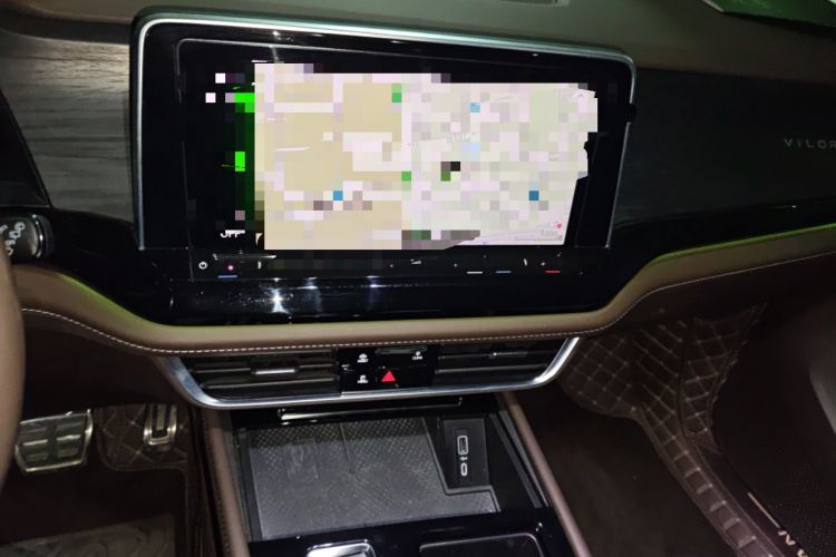 Used Volkswagen Viloran 2023 Revised Version 380TSI Luxury Edition Audio And AC Panel