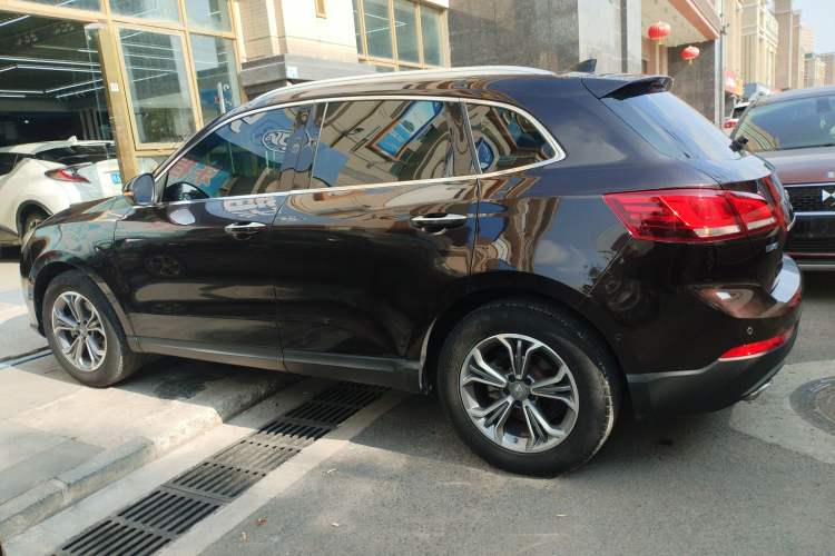 Used BORGWARD BX7 2018 28T Front-Wheel Drive Quality Enjoyment Version 5 Seats China VI Emission Standard
