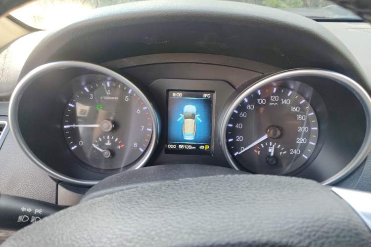 Used Haval H8 2015 2.0T Two-Wheel Drive Comfort Version