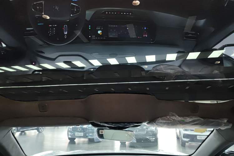 Used ARCFOX Alpha S6 2025 602 with Three LiDAR Sensors