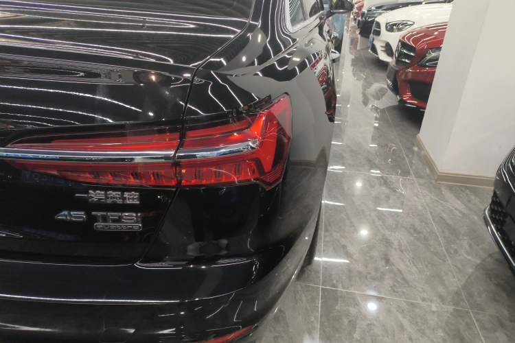 Used Audi A6L 2023 Revised 45 TFSI quattro Prestige Elegant Edition
