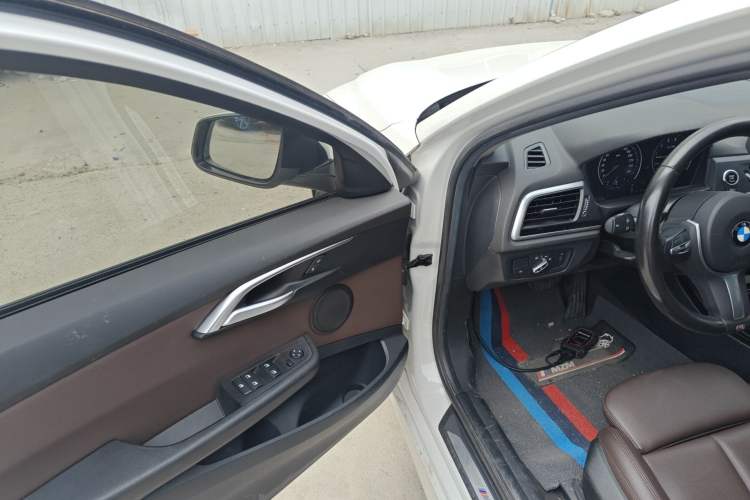 Used BMW 1 Series 2020 125i Leading Model M Sport Package Driver Seat