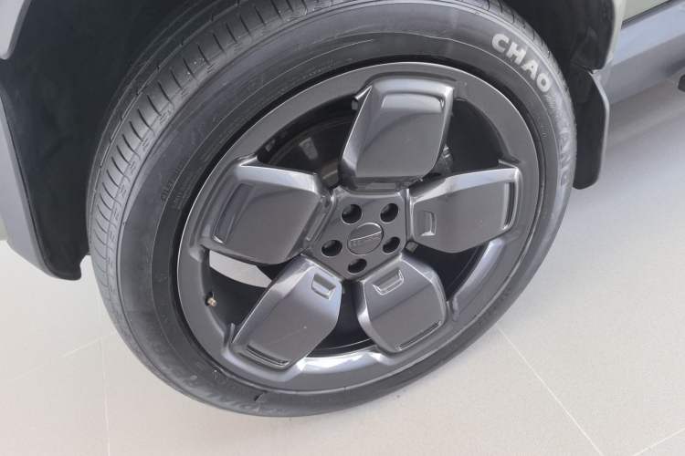 Used iCAR V23 2025 501 Four-Wheel Drive Intelligent Driving Version Left Front Wheel Hub