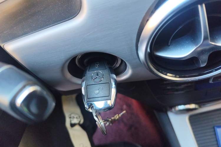 Used Mercedes-Benz GLK-Class 2015 GLK 260 4MATIC Dynamic Edition Ultimate Version