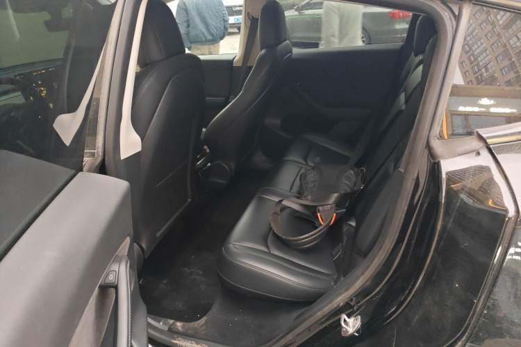 Used Tesla Model Y 2022 Rear-Wheel-Drive Version
