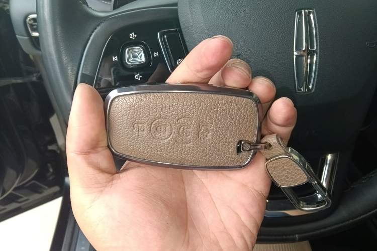 Used Lincoln Corsair 2022 Revised Version 2.0T Two-Wheel Drive Premium Edition Vehicle Key