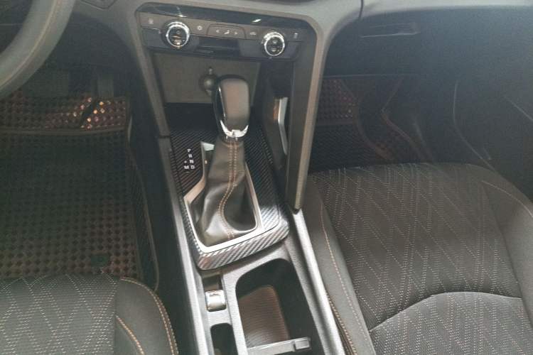 Used Chevrolet Orlando 2020 Mild Hybrid 530T Automatic Enjoyment Edition (5+2 Models)
