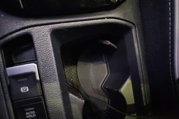 Used Volkswagen T-ROC 2024 300TSI DSG Two-Wheel-Drive Chen Guang Edition Vehicle Key