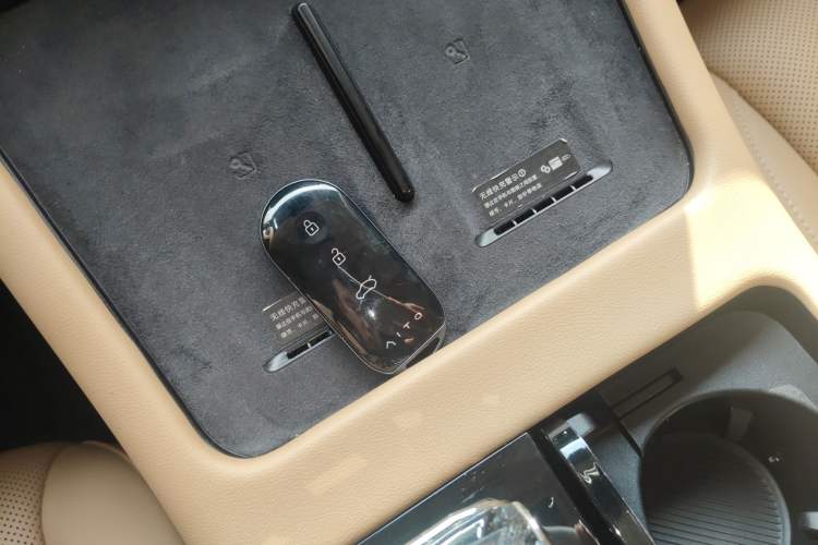 Used Hima AITO M7 2024 1.5T Rear-Drive Plus Version 5 Seats