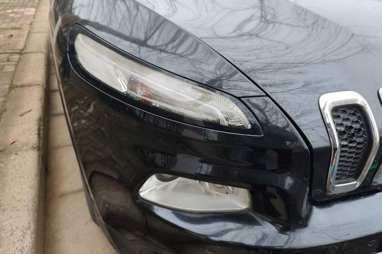 Used Jeep Cherokee 2016 2.4L Professional Smart Version
