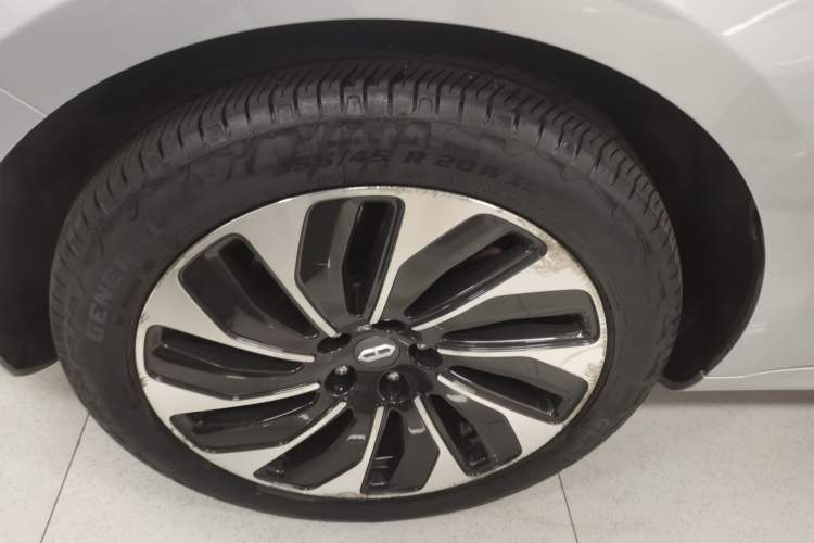 Used Hima AITO M5 2022 Extended-Range Four-Wheel Drive Performance Version