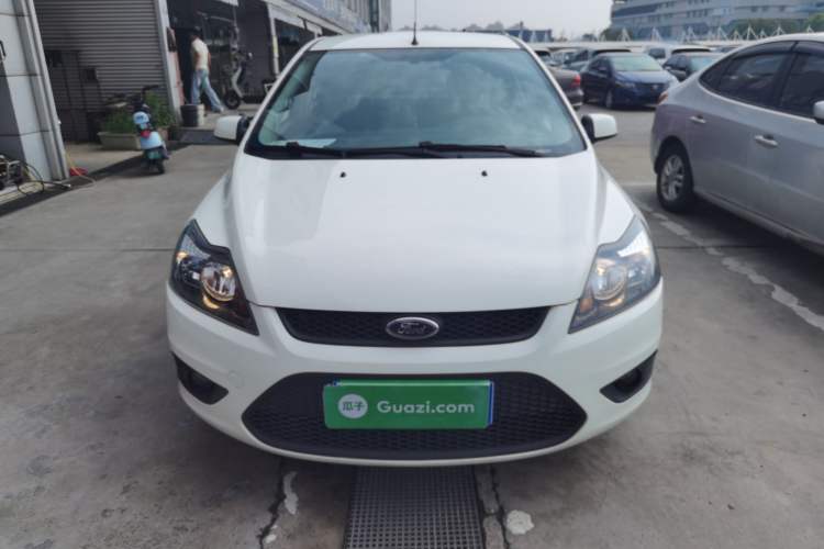 Used Ford Focus 2013 Hatchback Classic 1.8L Automatic Base Model
