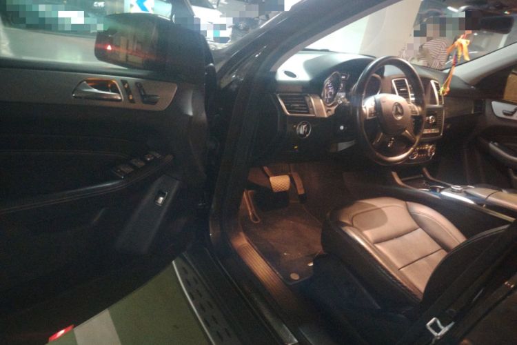 Used Mercedes-Benz M-Class 2015 ML 320 4MATIC Driver Seat