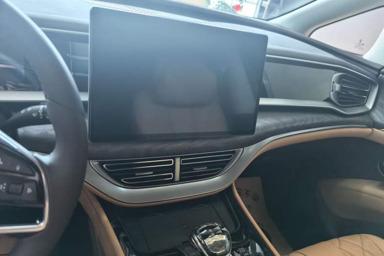 Used Denza D9 2024 DM-i 970 Luxury Model