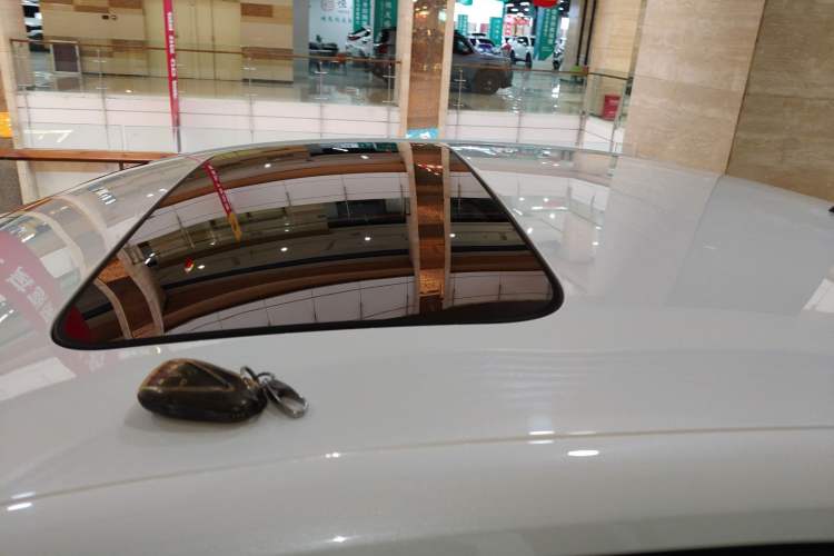 Used CHANGAN Eado 2020 PLUS Million Edition 1.6L GDI CVT Luxury Model Roof