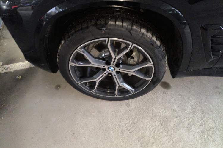 Used BMW X5 2026 Model, xDrive 30Li Prestige M Sport Night Package
