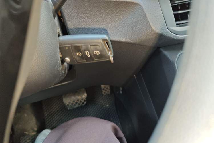 Used Volkswagen T-Cross 2023 1.5L Automatic Fashion Edition Vehicle Key