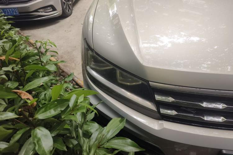 Used Volkswagen Tiguan L 2021 330TSI Automatic Two-Wheel Drive R-Line Enhanced Edition