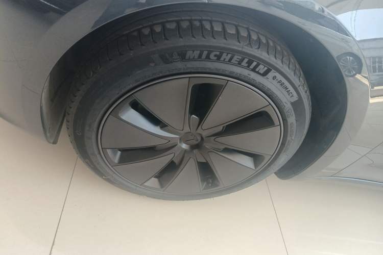 Used Tesla Model 3 2023 Rear-Wheel-Drive Version
