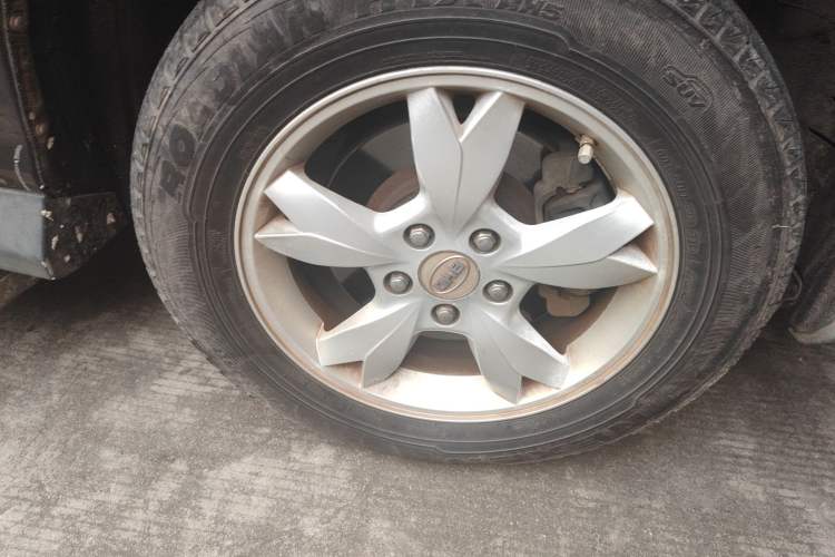 Used BYD S6 2011 2.4L Automatic Luxury Edition