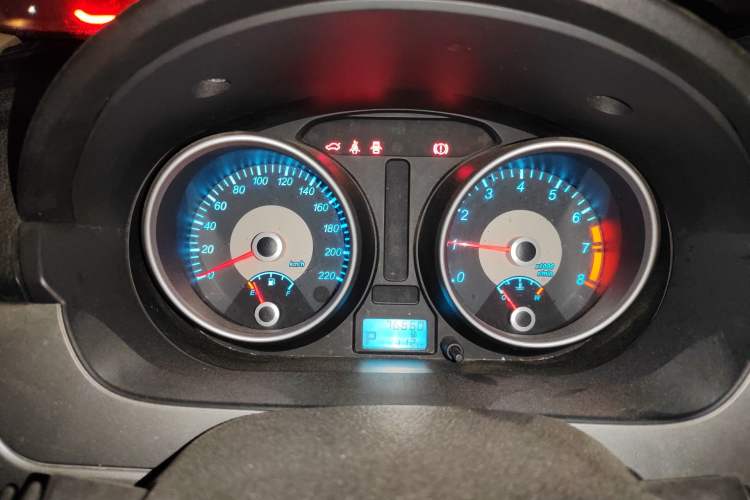 Used Buick Excelle 2013 1.5L Automatic Classic Model Instrument Cluster