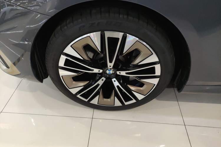 Used BMW 5 Series 2024 530Li Luxury Package Premium Edition