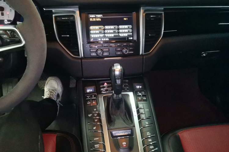 Used Porsche Macan 2016 Macan S 3.0T Audio And AC Panel