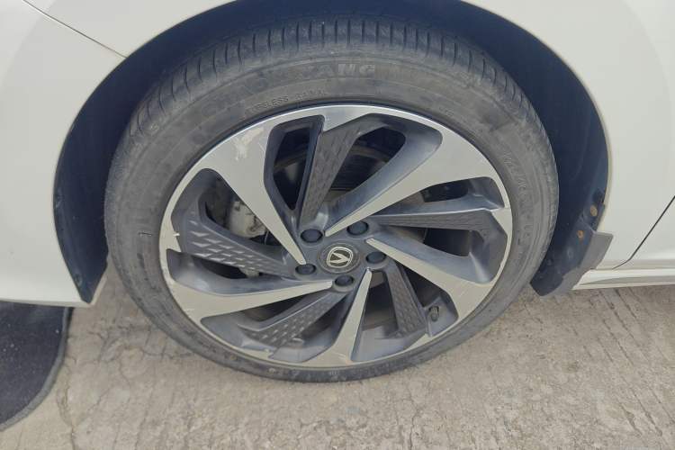 Used CHANGAN Ruicheng PLUS 2023 1.5T DCT Flagship Edition Left Front Wheel Hub