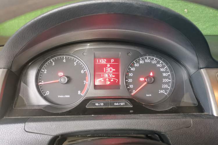 Used Volkswagen Santana 2015 1.6L Automatic Comfort Edition