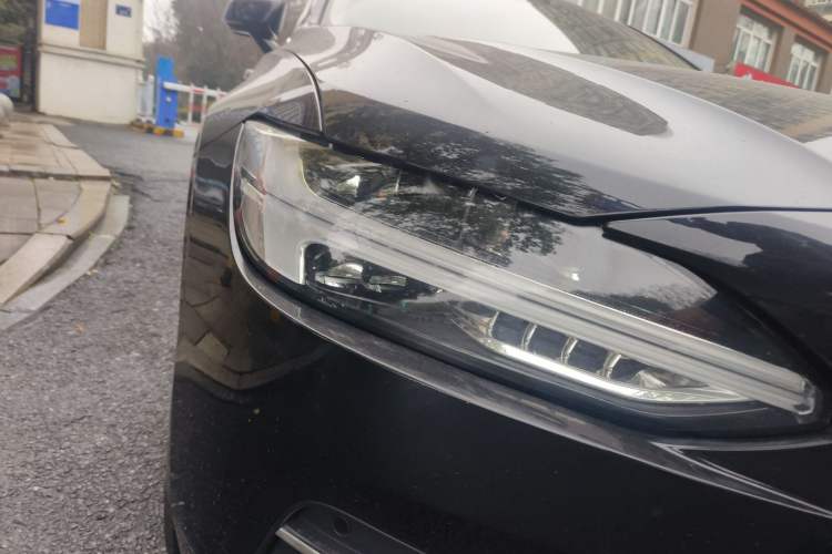 Used Volvo S90 2020 T5 Zhiyi Luxury Edition