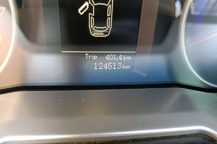 Used Geely Auto Emgrand 2014 Sedan 1.5L Manual Elite Model