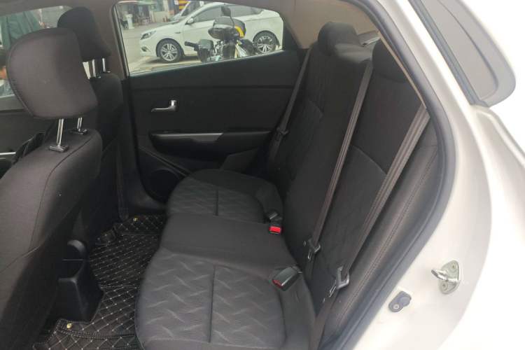 Used Kia K2 2015 Sedan 1.4L Automatic GLS