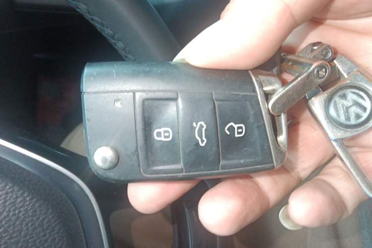 Used Volkswagen Sagitar 2021 280TSI DSG 30th Anniversary Edition Vehicle Key