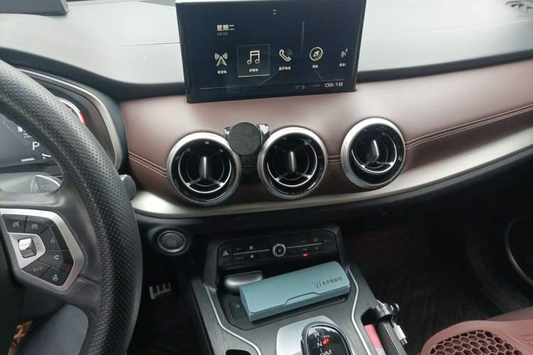 Used Wey VV6 2018 2.0T Two-Wheel Drive Flagship Version China V Standard