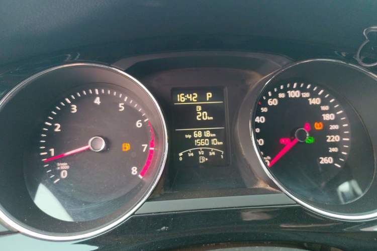 Used Volkswagen Sagitar 2015 1.6L Automatic Comfort Model
