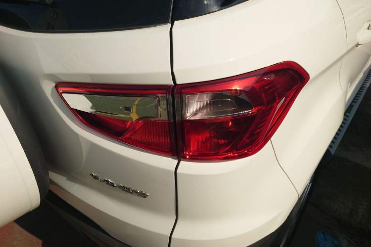 Used Ford EcoSport 2013 1.5L Automatic Fashion Model