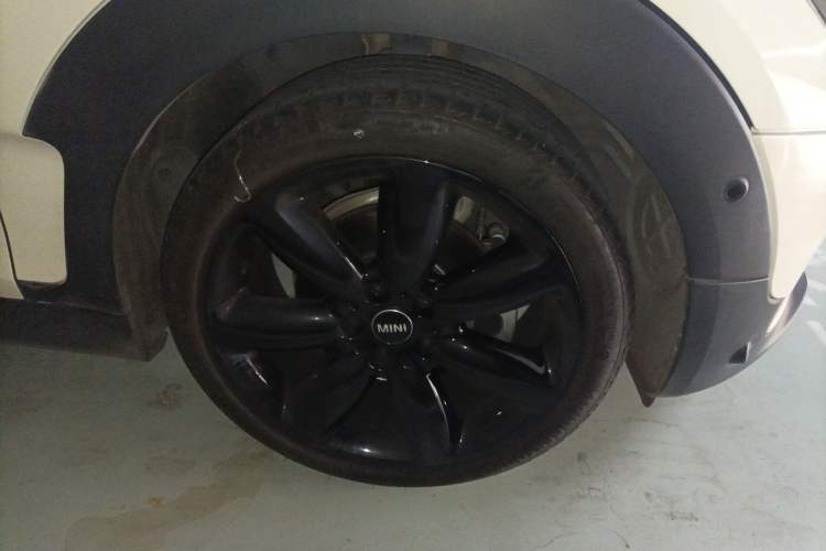 Used MINI Clubman 2019 1.5T COOPER Connoisseur Right Front Wheel Hub
