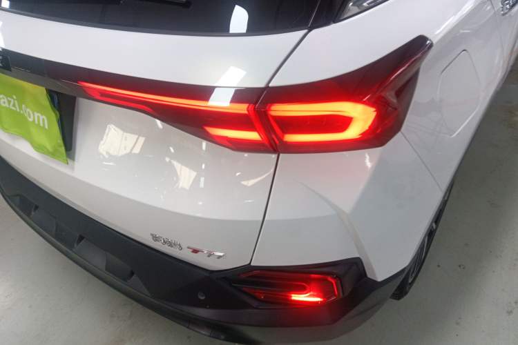 Used Bestune T77 2019 230 TID Automatic Prestige Version China V Emission Standard