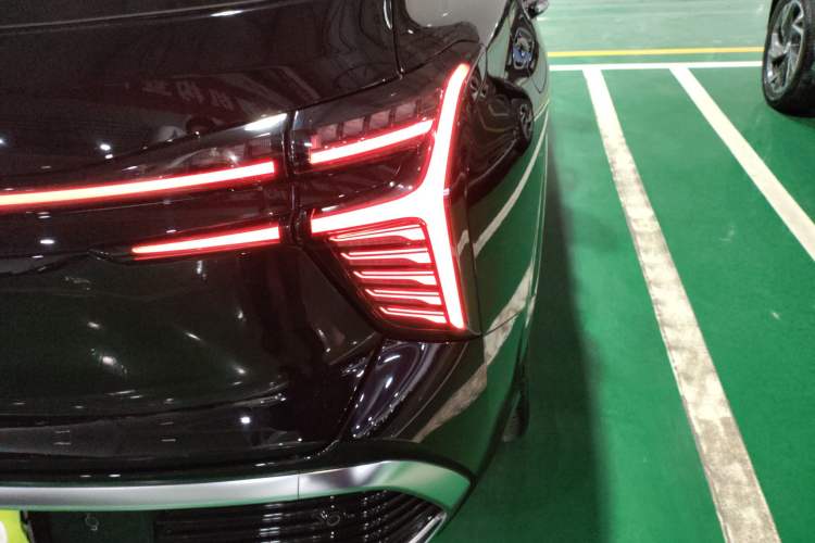 Used Hongqi HS3 PHEV 2024 PHEV 115km Jingwei Edition
