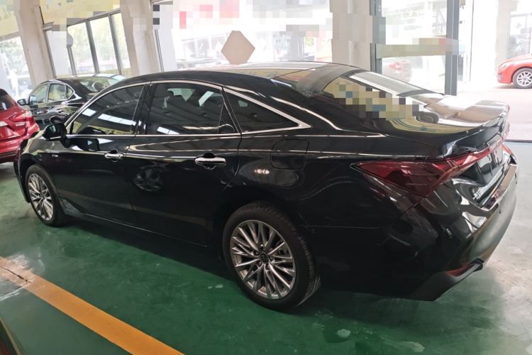 Used Toyota Avalon 2024 Dual-Motor 2.0L Luxury Edition
