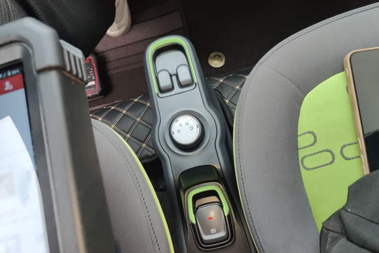 Used Baojun E100 2019 250KM Smart Enjoyment Version Gear Lever