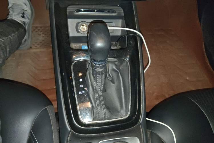 Used Roewe i5 2020 1.5L Automatic 4G Connect Luxury Flagship Edition
