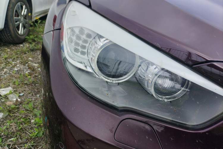 Used BMW 5 Series GT 2010 535i Leading Model Right Front Headlight