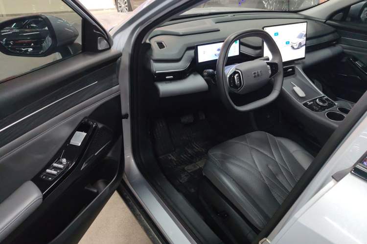 Used Geely Galaxy L6 2025 EM-i 140km Starship Edition
