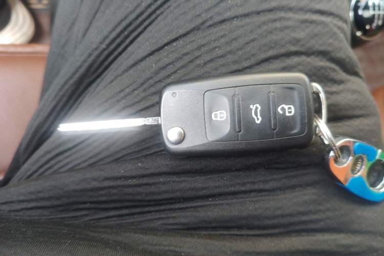 Used Volkswagen Jetta 2015 1.6L Manual Comfort Model
