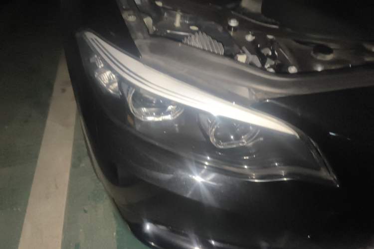 Used BMW 2 Series 2019 225i Convertible Coupe Sports Design Package Right Front Headlight