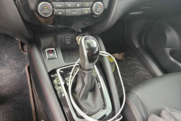 Used Nissan Qashqai 2022 2.0L CVT XV Premier Luxury Edition
